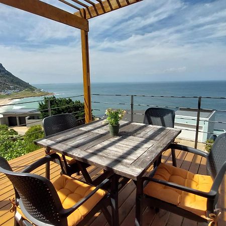 A Relaxing Getaway With Ocean Views Apartment Кейптаун Екстериор снимка